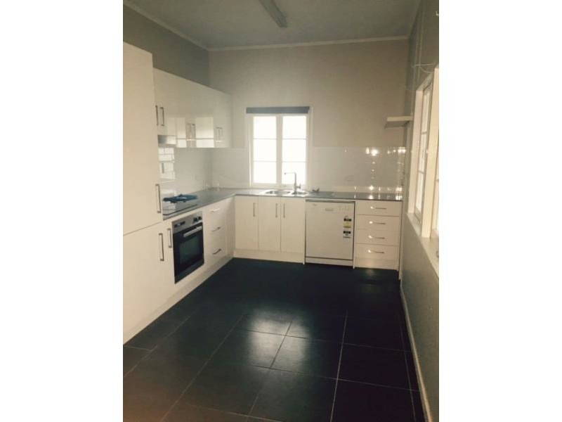 154 Rodboro Street, Berserker QLD 4701